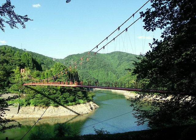 A pedestrian suspension bridge near Wagatani Dam in Kaga City, Ishikawa Prefecture