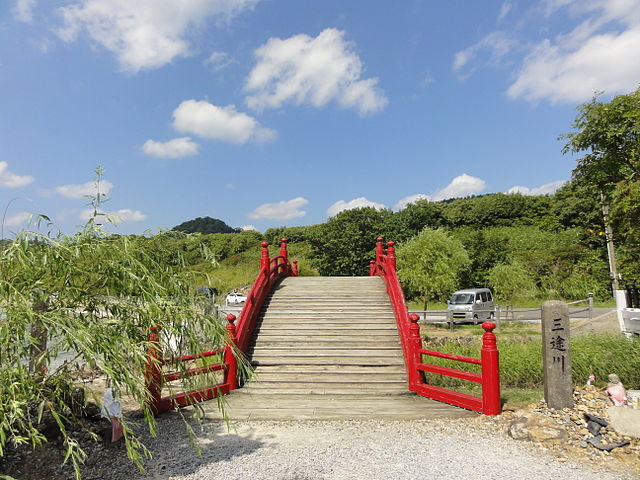 A Taiko Bridge (太鼓橋) over the Sanzu River in Aomori Prefecture (青森県)